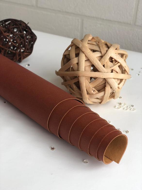 Кожзам светло-коричневый 30*70