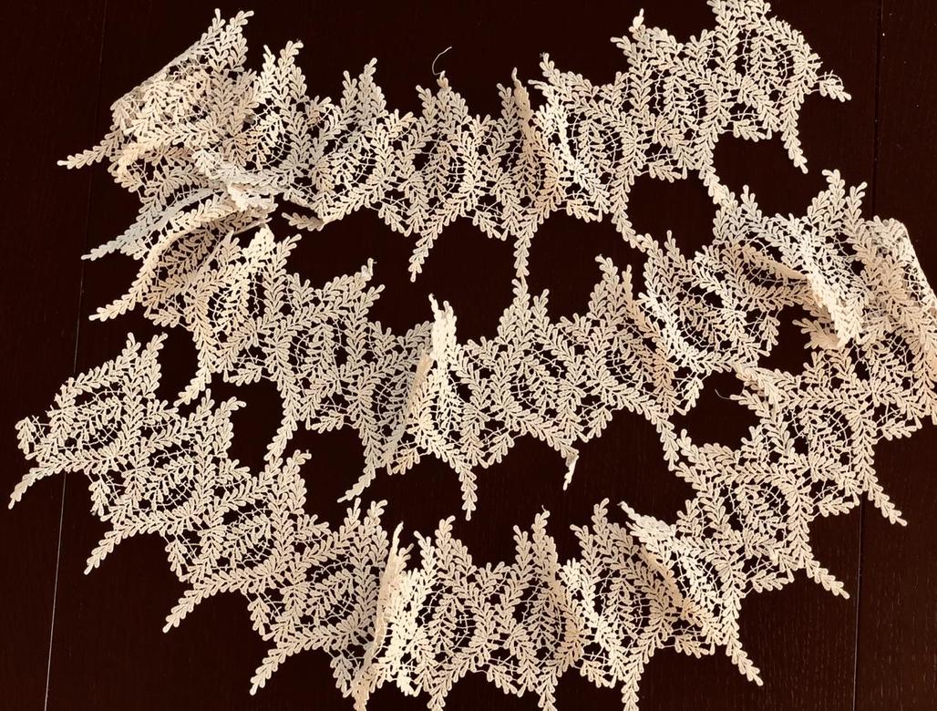 Кружево ажурные веточки (бежевый), ширина 14,5 см (отрез 45 см)