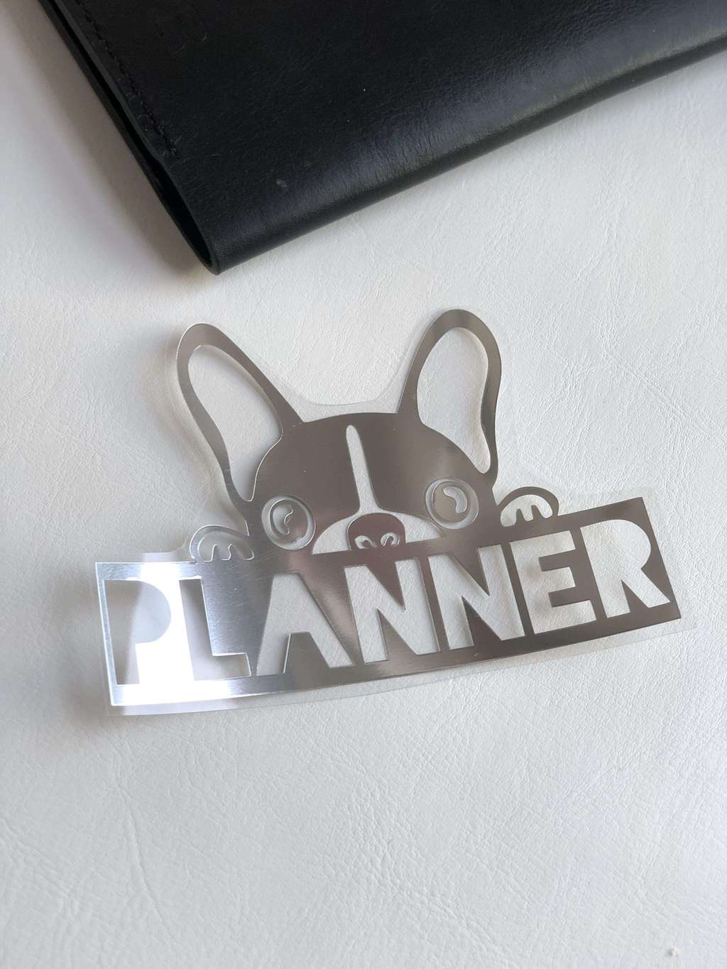 Термотрансферная наклейка «Planner с собачкой» зеркальное серебро