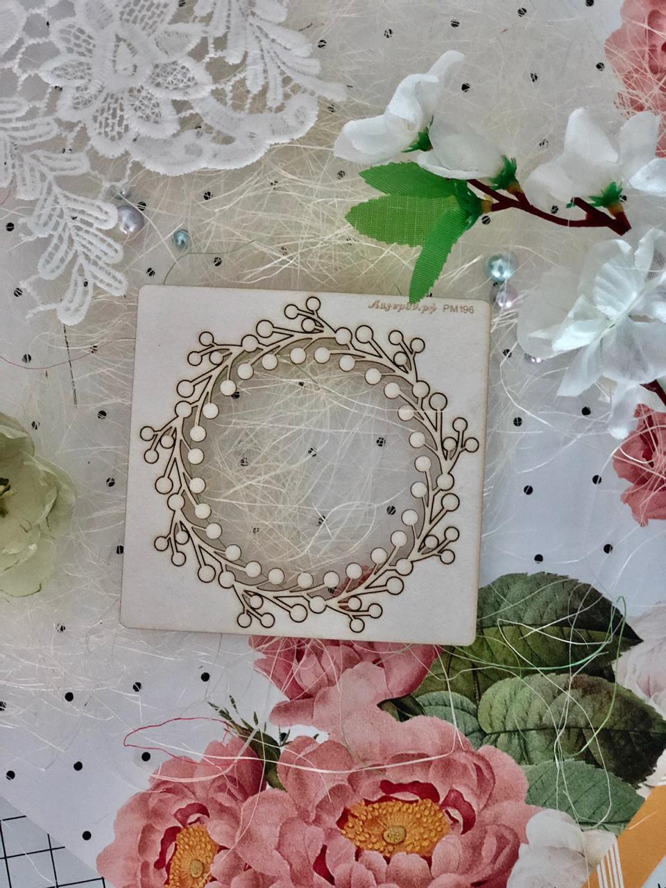 Чипборд « рамка венок»