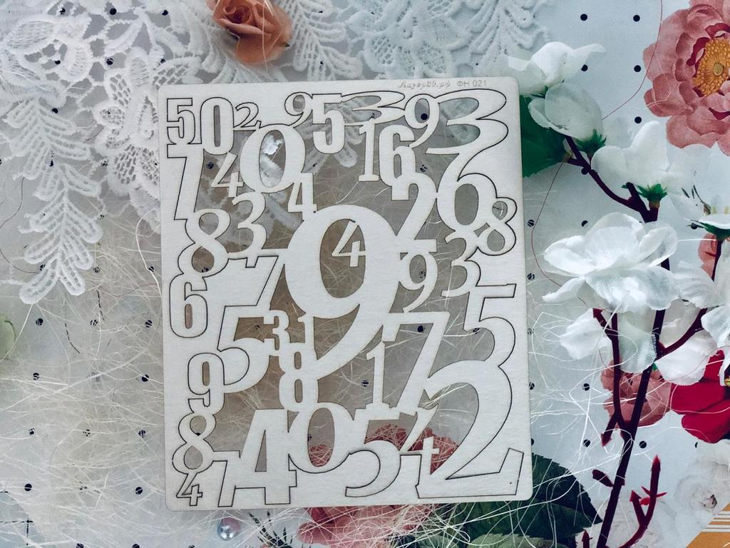 Чипборд фоновый « числа» 11,5*13,5