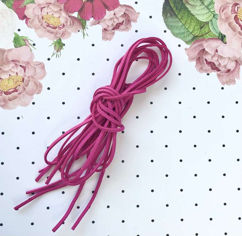 Декоративный замшевый шнур - малиновый