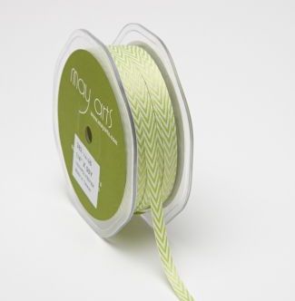 Лента тонкий шеврон салатовый May Arts, (1 ярд)