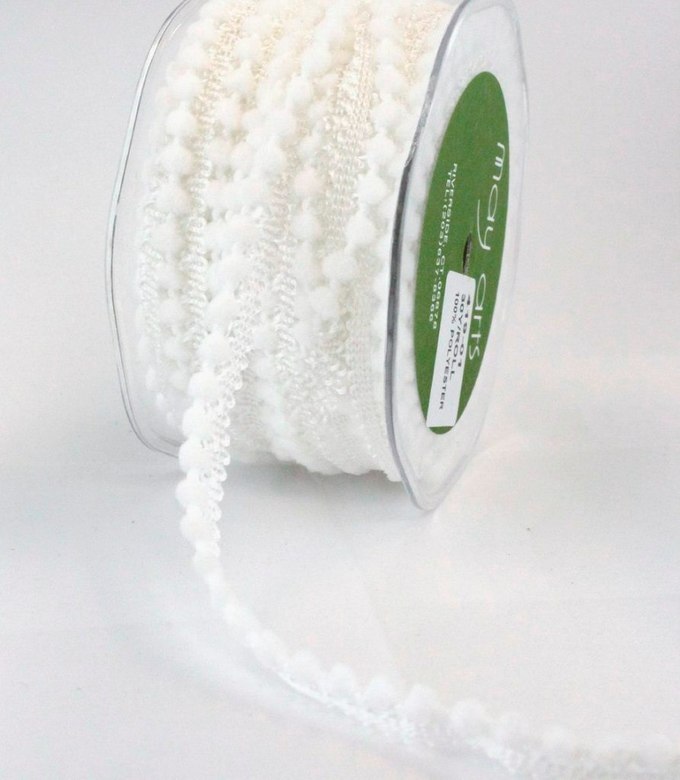 Лента из помпонов белая May Arts, (1 ярд)