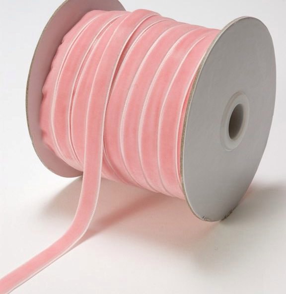 Лента бархатная розовая May Arts, (1 ярд)