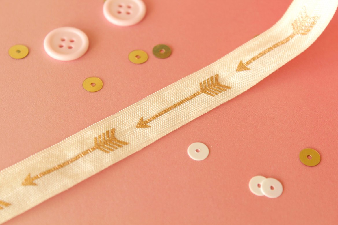 Резинка айвори, золотая стрелка, (1 ярд)