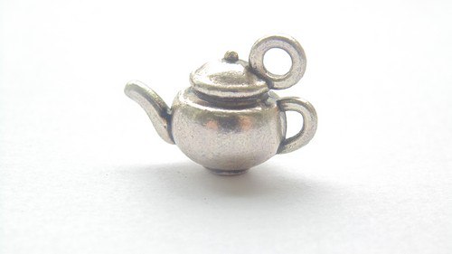 Подвеска металлическая чайник серебро