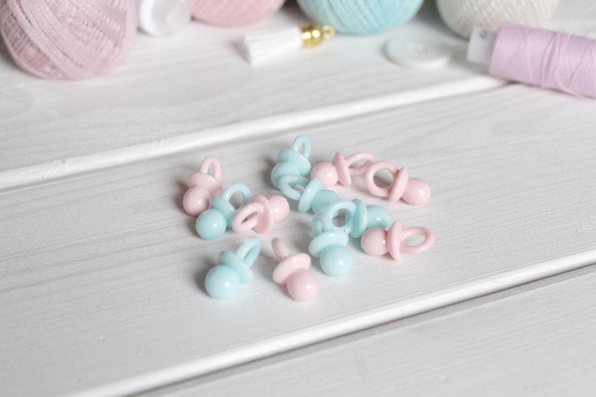 Набор акриловых подвесок пустышки пастель, 6 шт