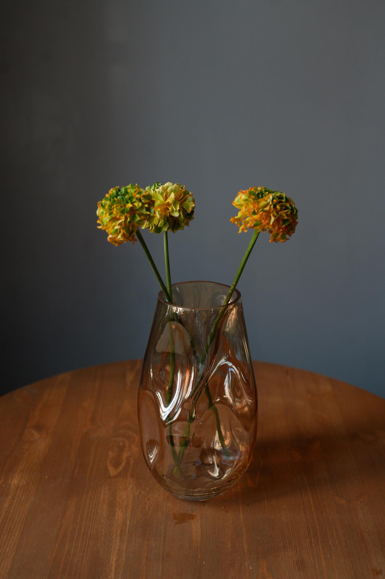 Ваза янтарная мятая