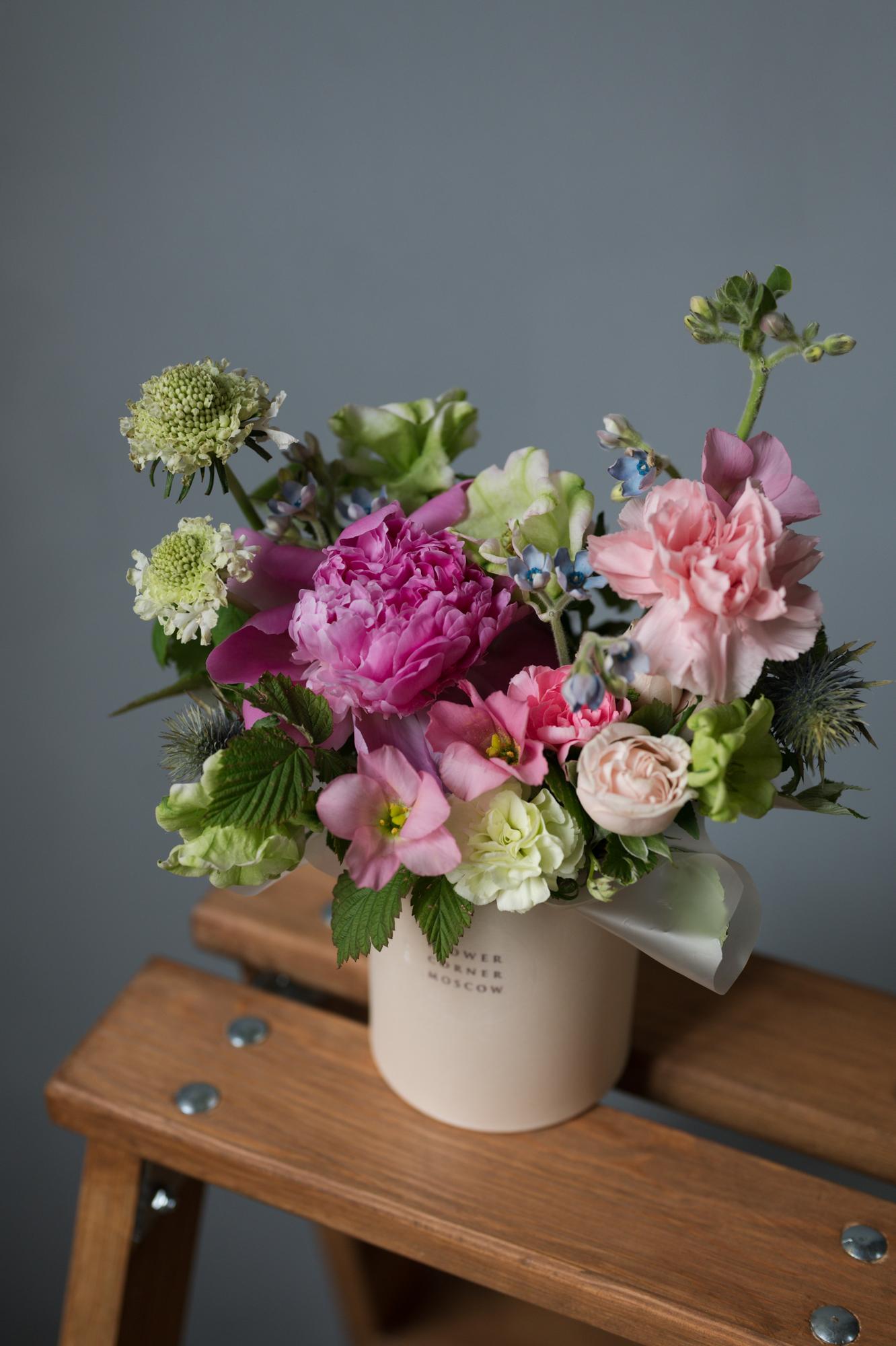 Композиция "Пионовая нежность"