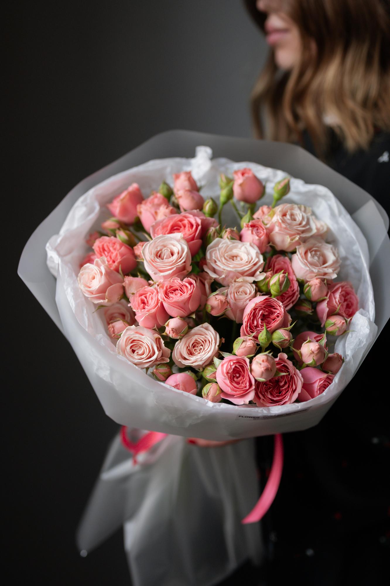 Дуо-букет из кустовых роз