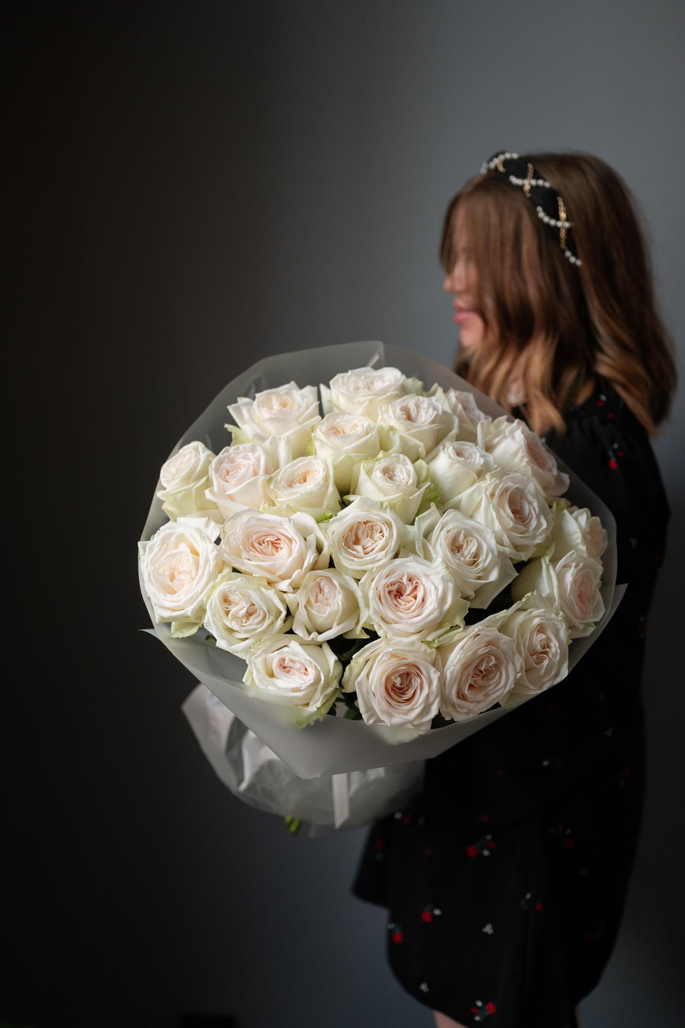 Моно-букет из роз сорта Вайт О'Хара