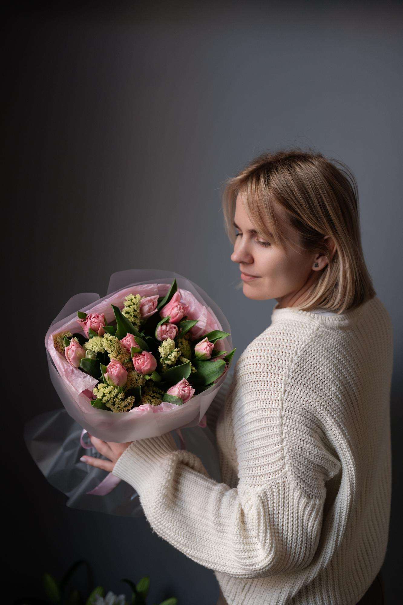 Дуо-букет с тюльпанами и статицей