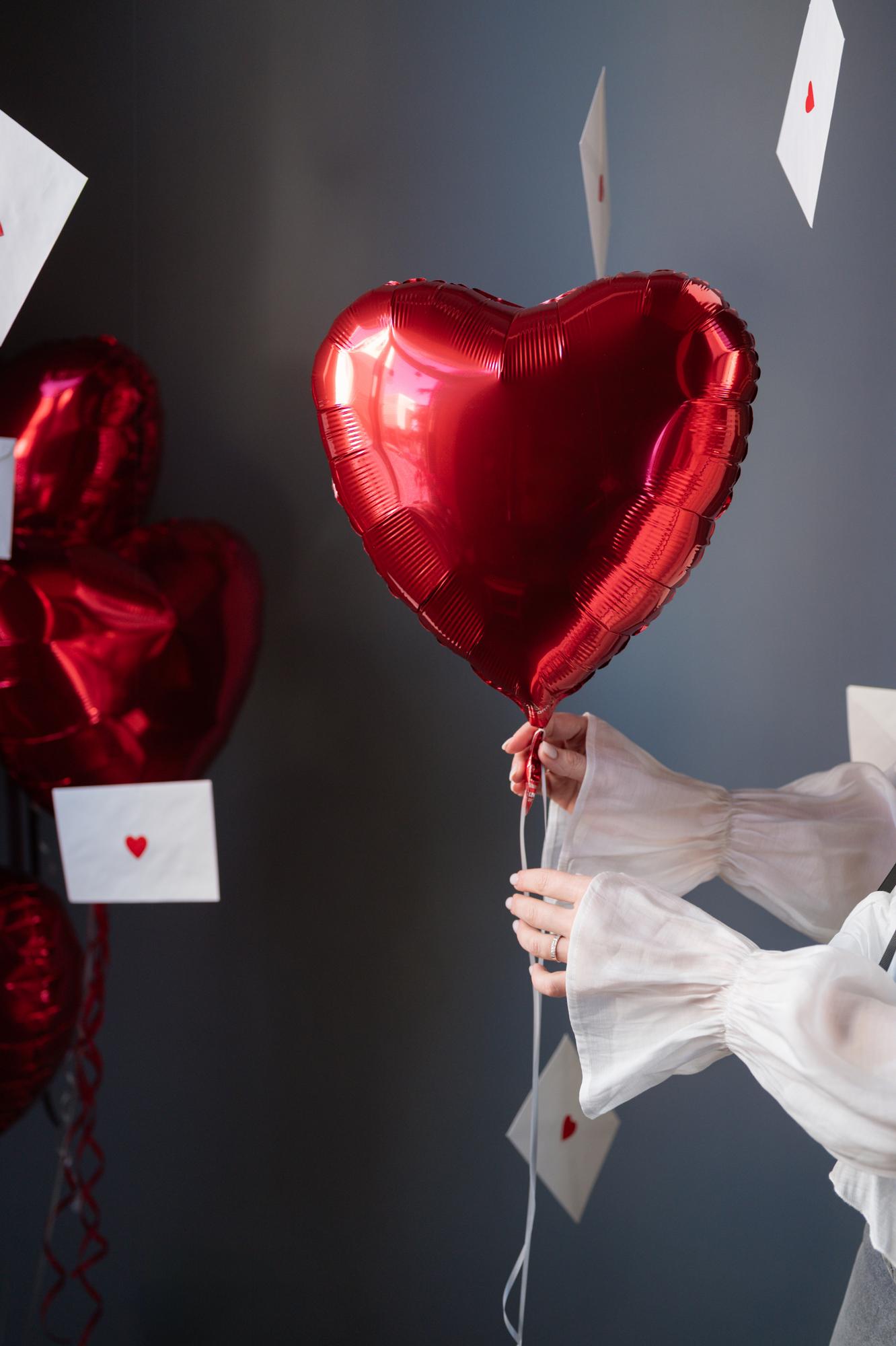 шар фольгированный "Красное сердце"