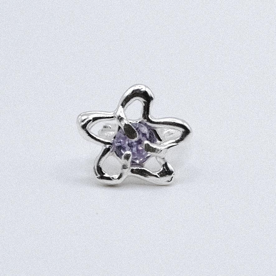 Кафф «Цветик» с сиреневым фианитом