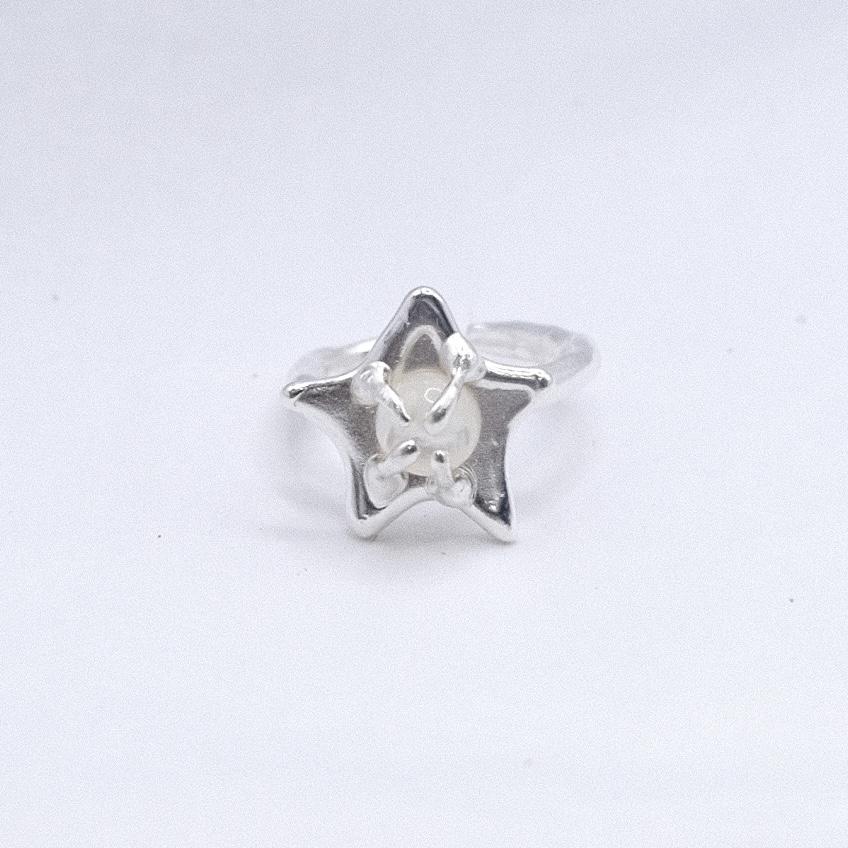 Кольцо «Звёздочка» с лунным