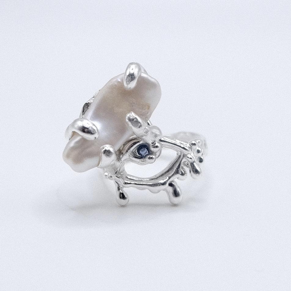 Кольцо «Слёзы» с жемчугом и фианитом