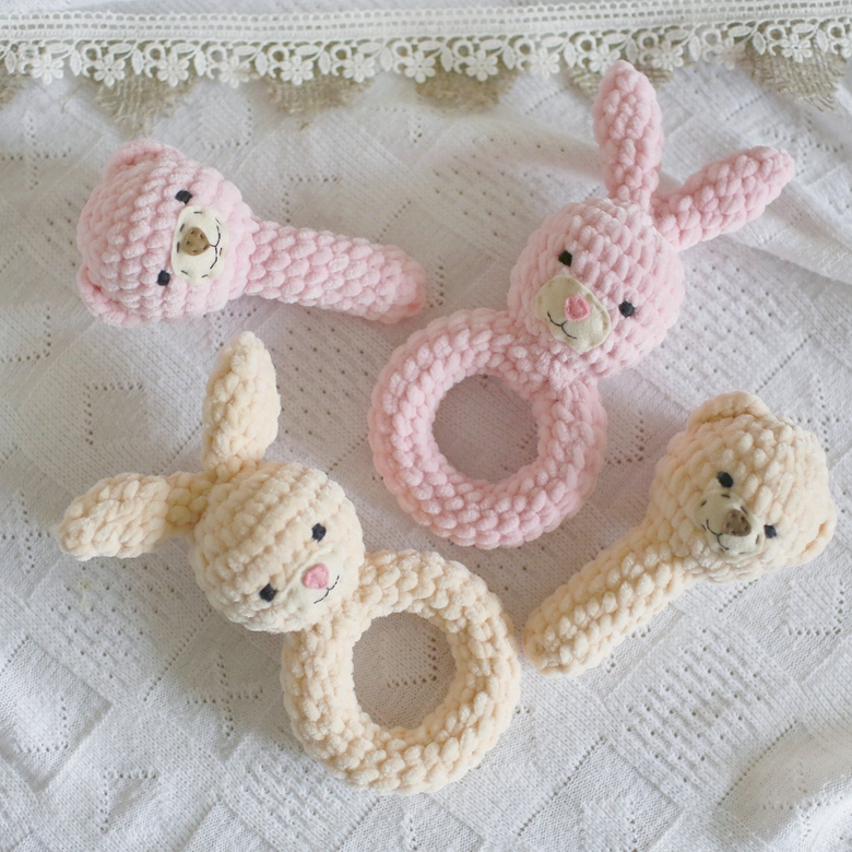 Bunny - ring rattle (погремушка бублик)