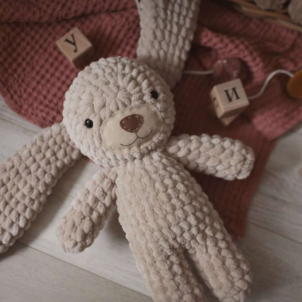 Old School Big Bunny - beige pie