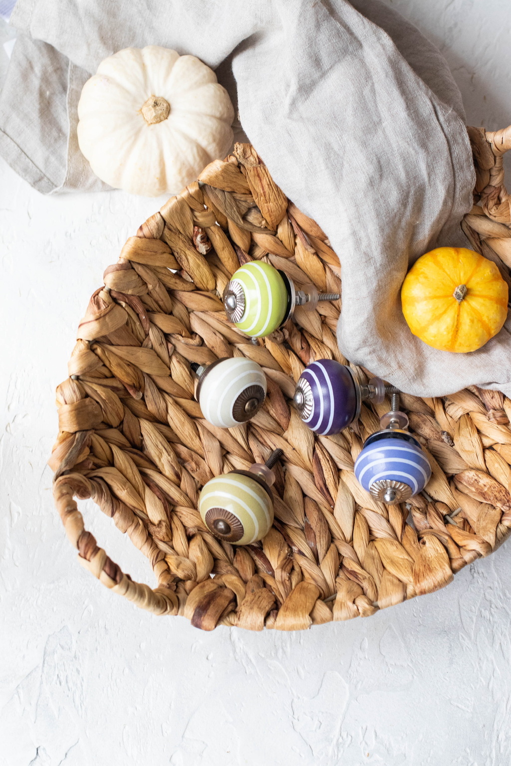 Керамическая мебельная ручка stripes