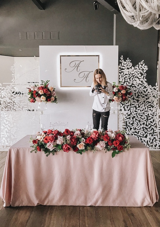 Ширма с листиками и белым центром