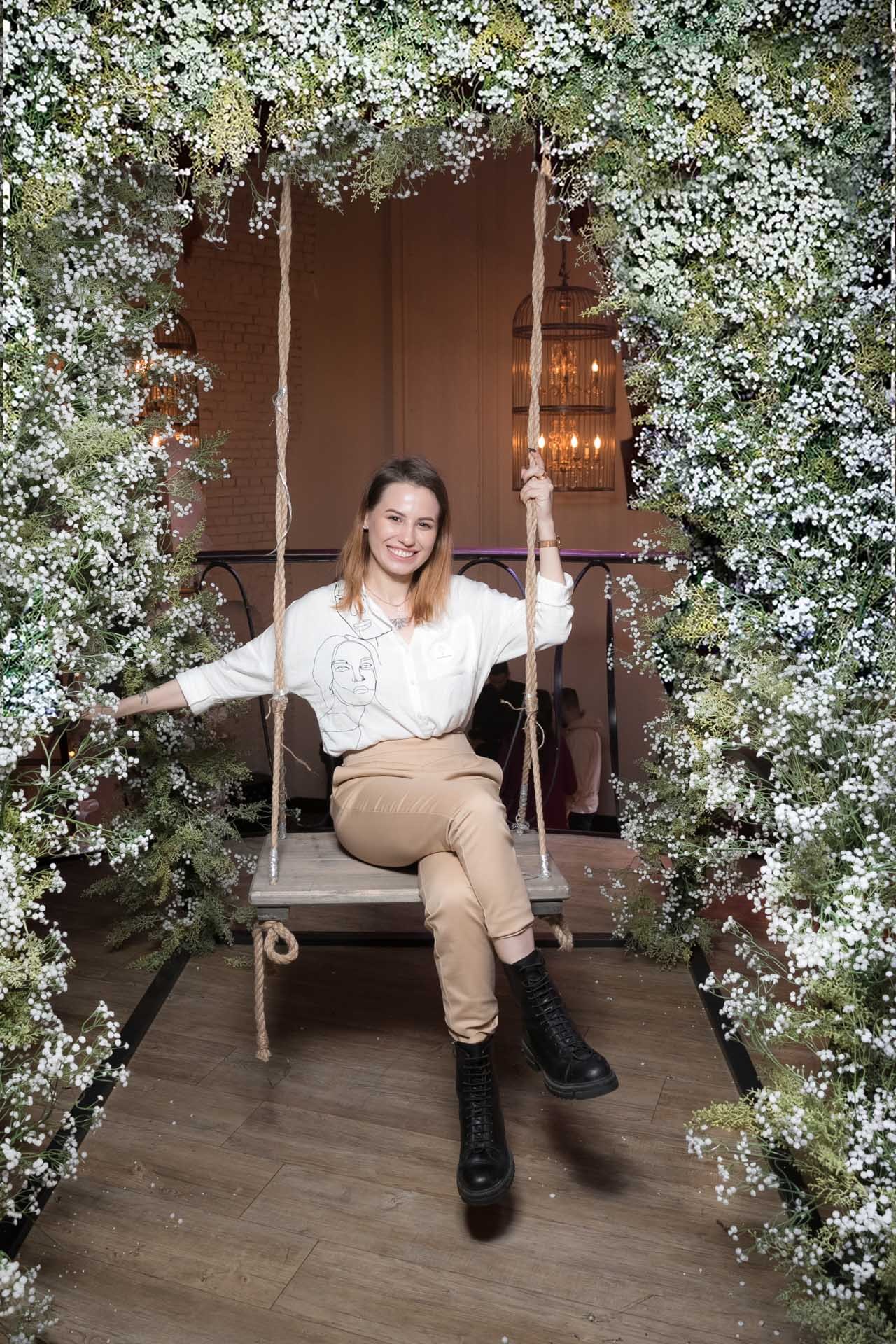 Бүктелген поза секс