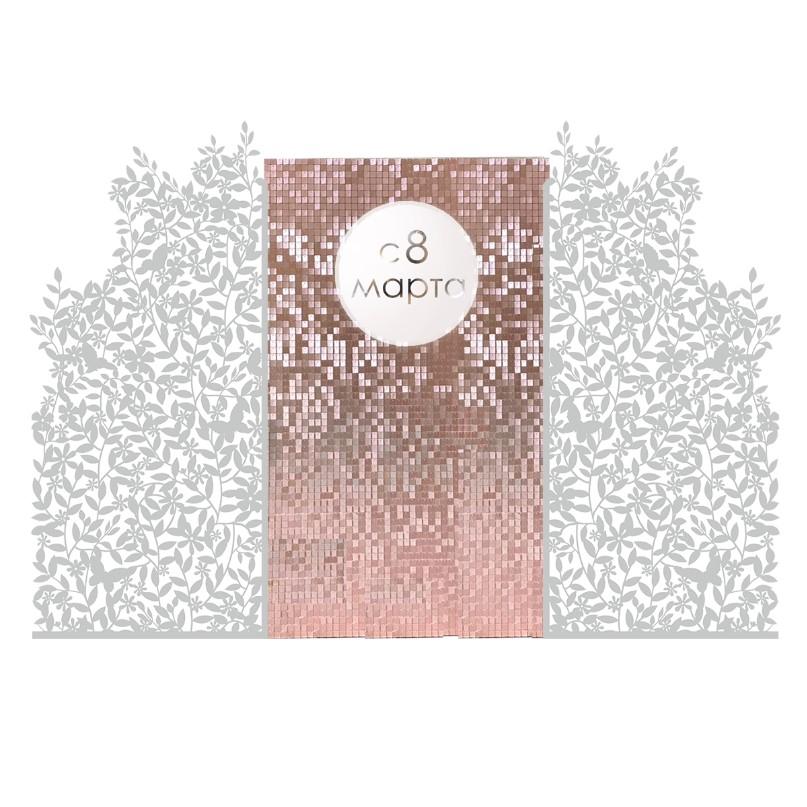 Пайетки с белыми резными листиками