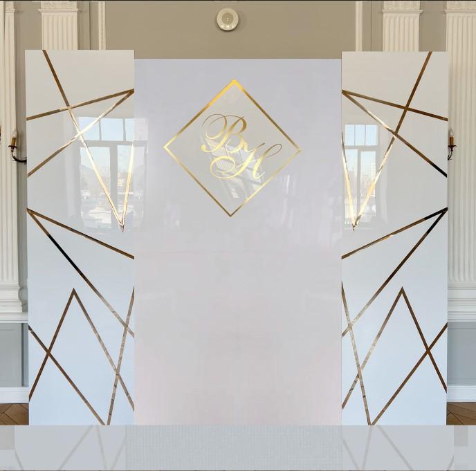 Белая глянцевая фотозона