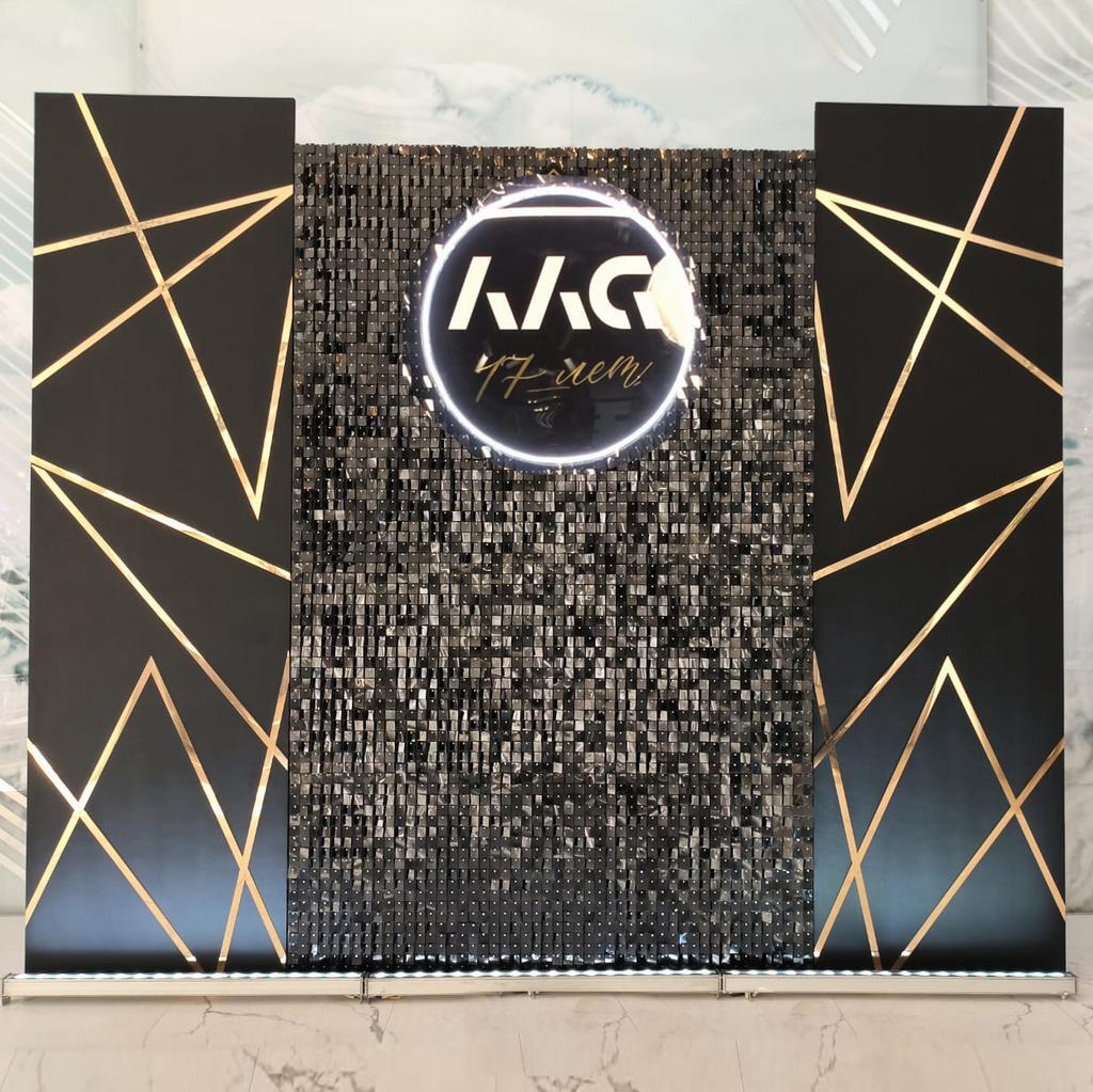 Черная фотозона "Гэтсби"