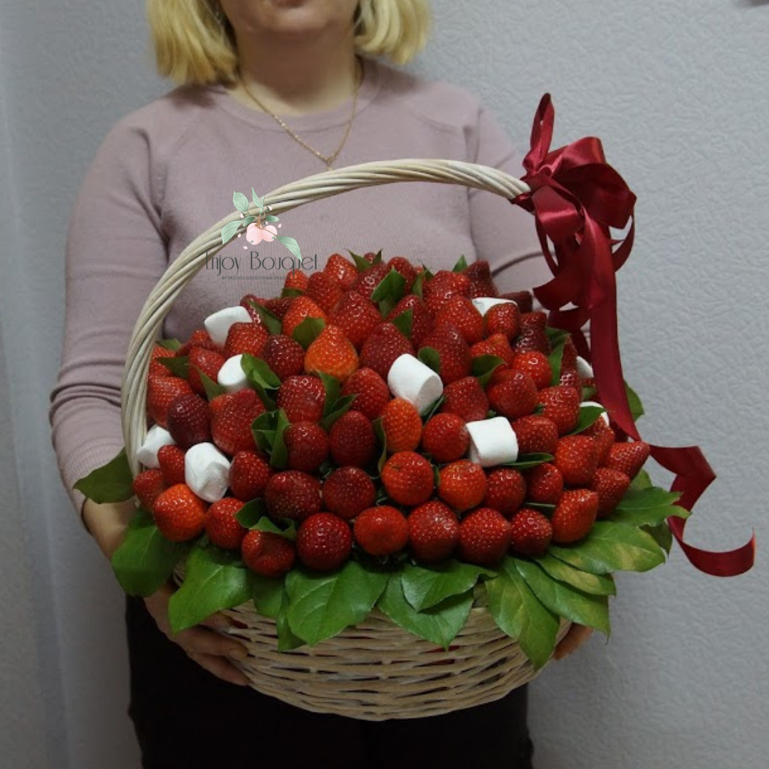 Клубника в корзине "Клубничный презент", 3 кг