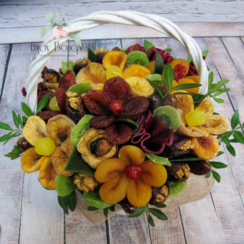 Сухофрукты в корзине "Дивный сад", 23-25 см