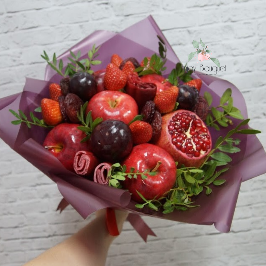 Фруктовый букет с сухофруктами и клубникой "Август", 25 см