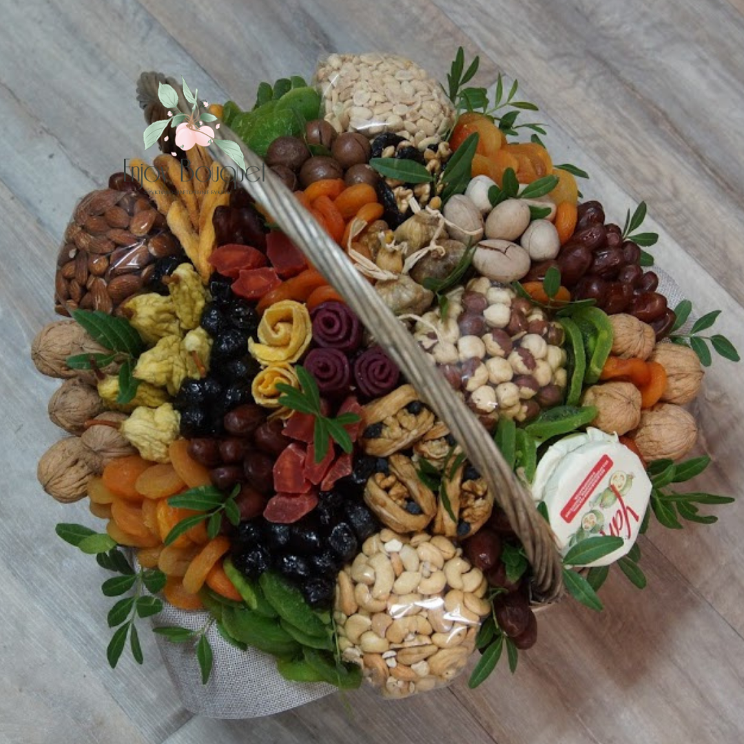 Корзина с сухофруктами "Кладезь витаминов", 4 кг