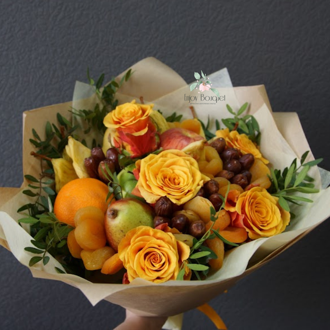 Фруктовый букет с сухофруктами "Осень для тебя", 30 см