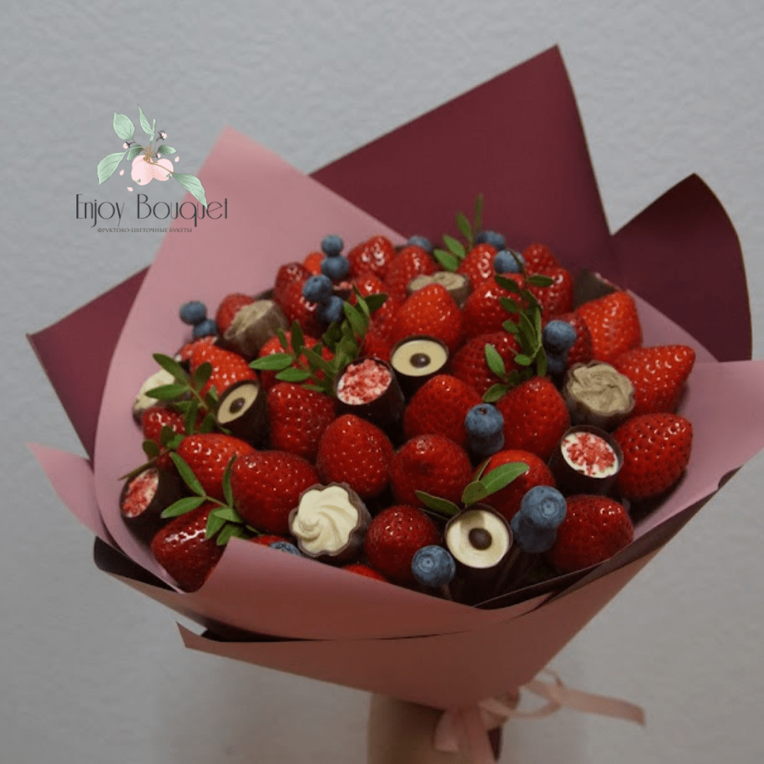 Клубничный букет "Восторг"