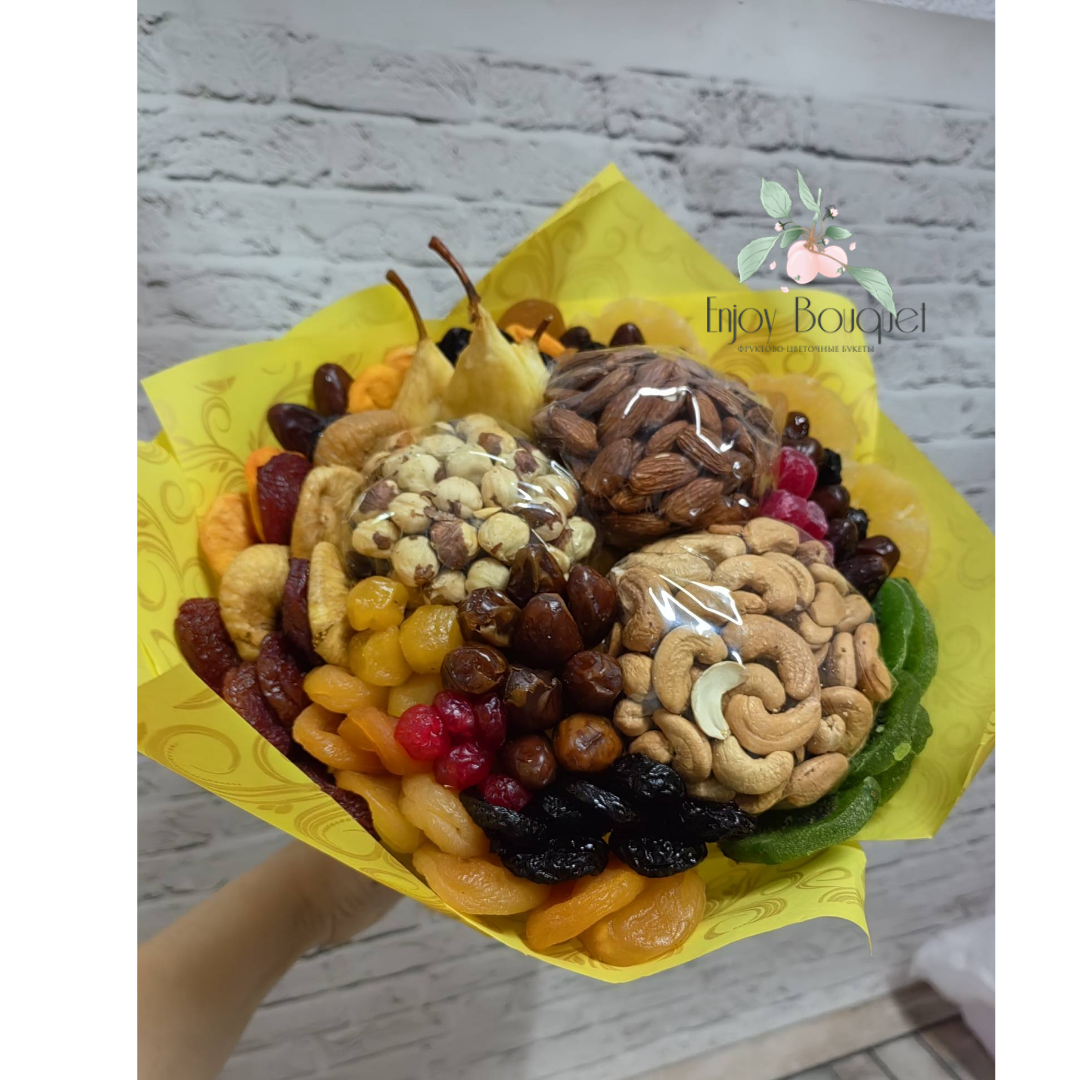 Букет из сухофруктов и орехов "Здоровый баланс"