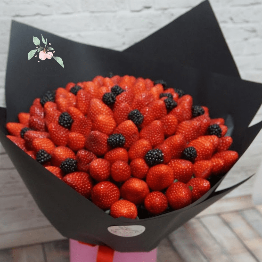 Букет из клубники "Стильный в черном"