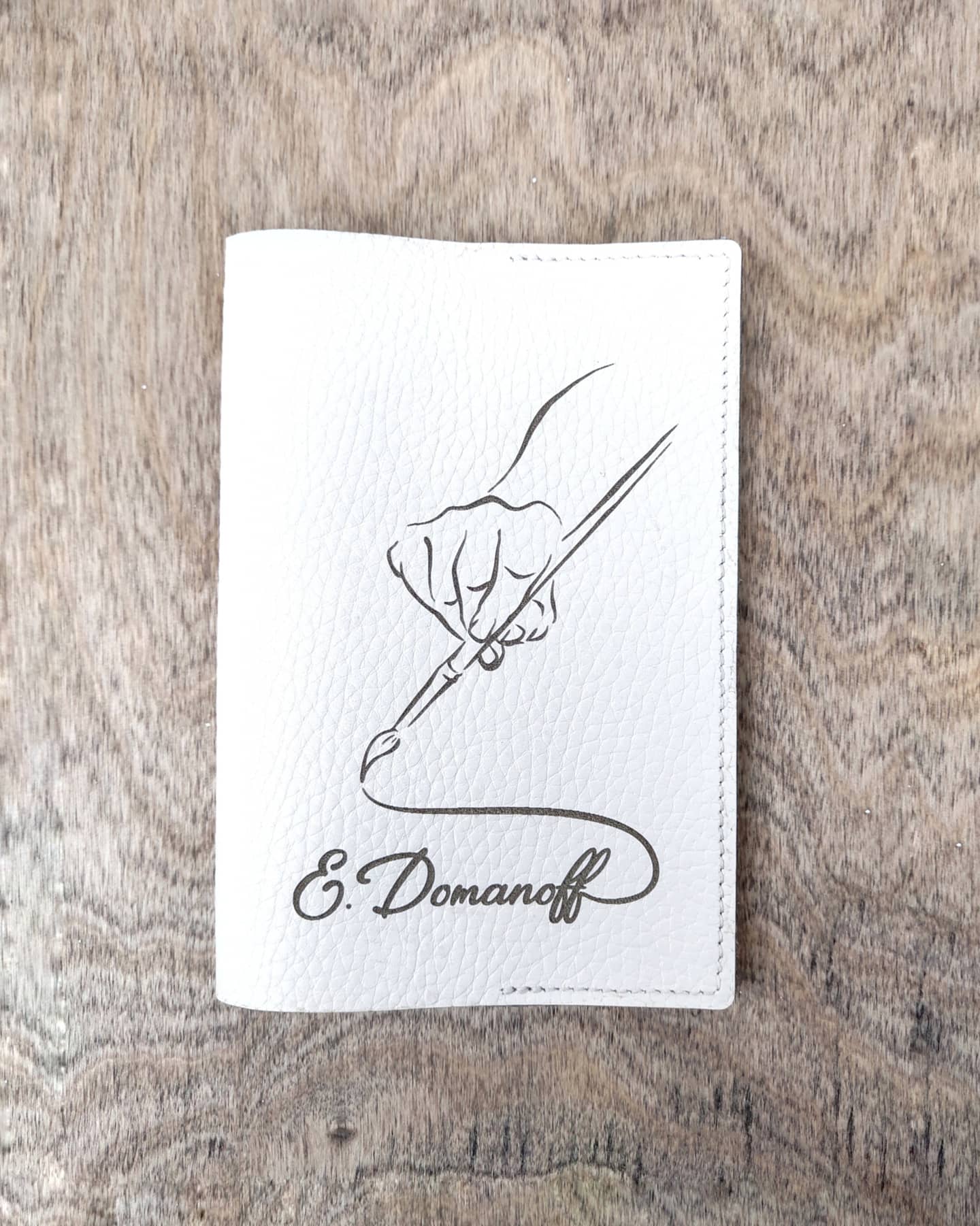 Обложка для паспорта ХУДОЖНИК молочный