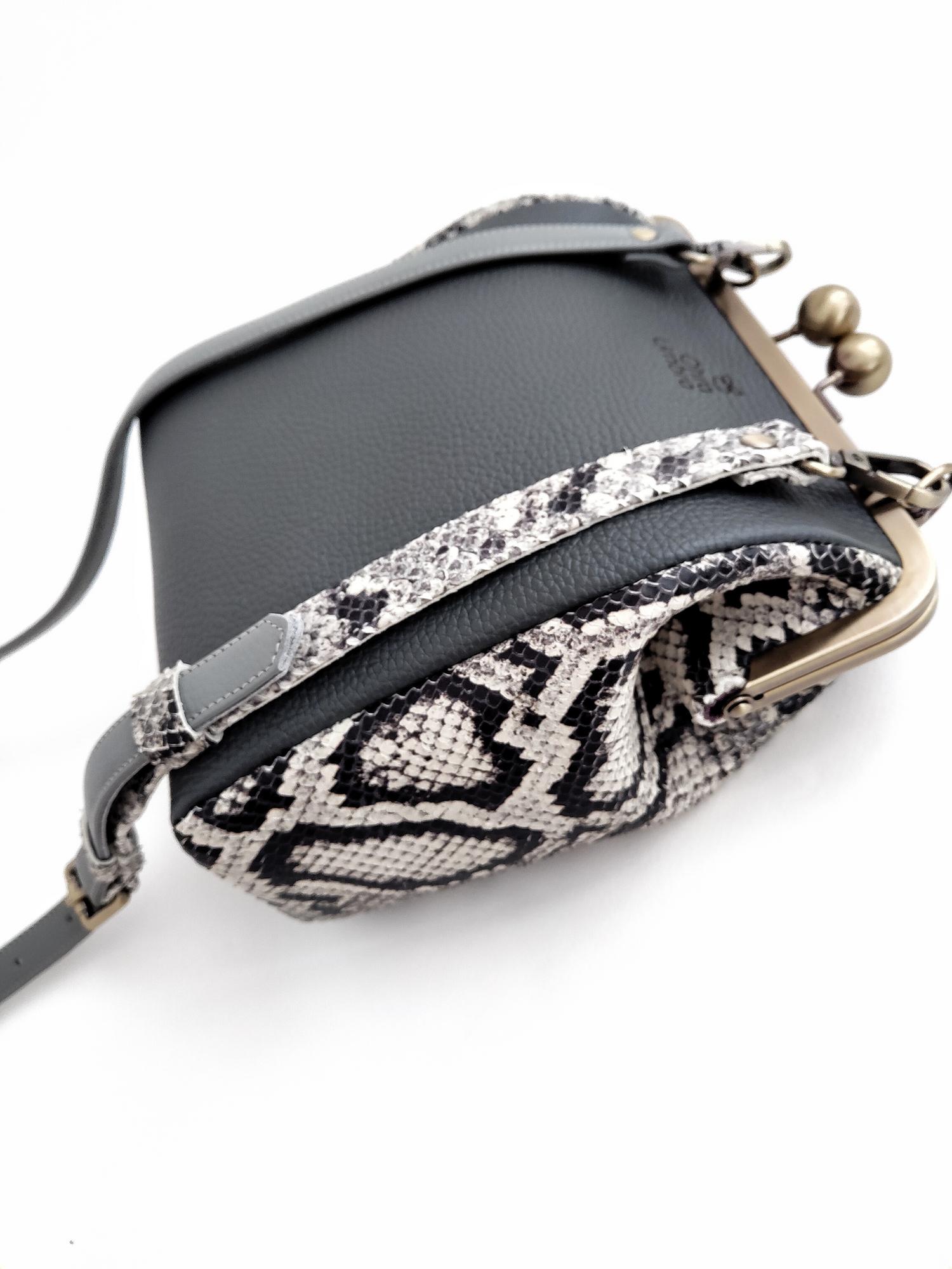 Сумка РОШЕ грифель + питон чб + серый жемчуг