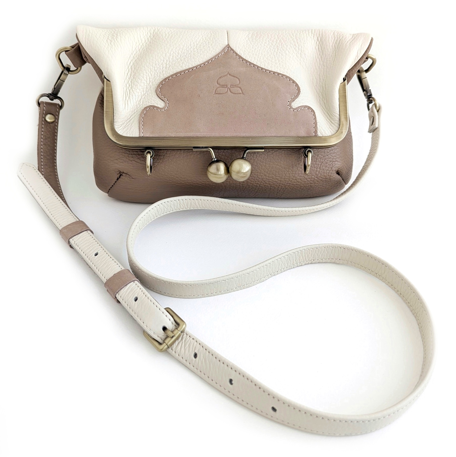 Сумка ДИЖОН молочный + мокрый песок + персиковая косточка