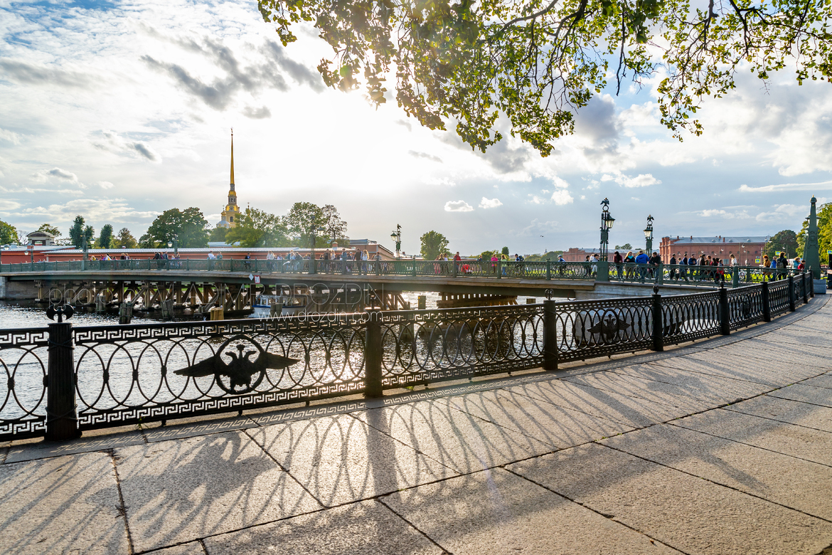 Ioannovskiy bridge and Peter and Paul Fortress / Saint-Petersburg / 2018