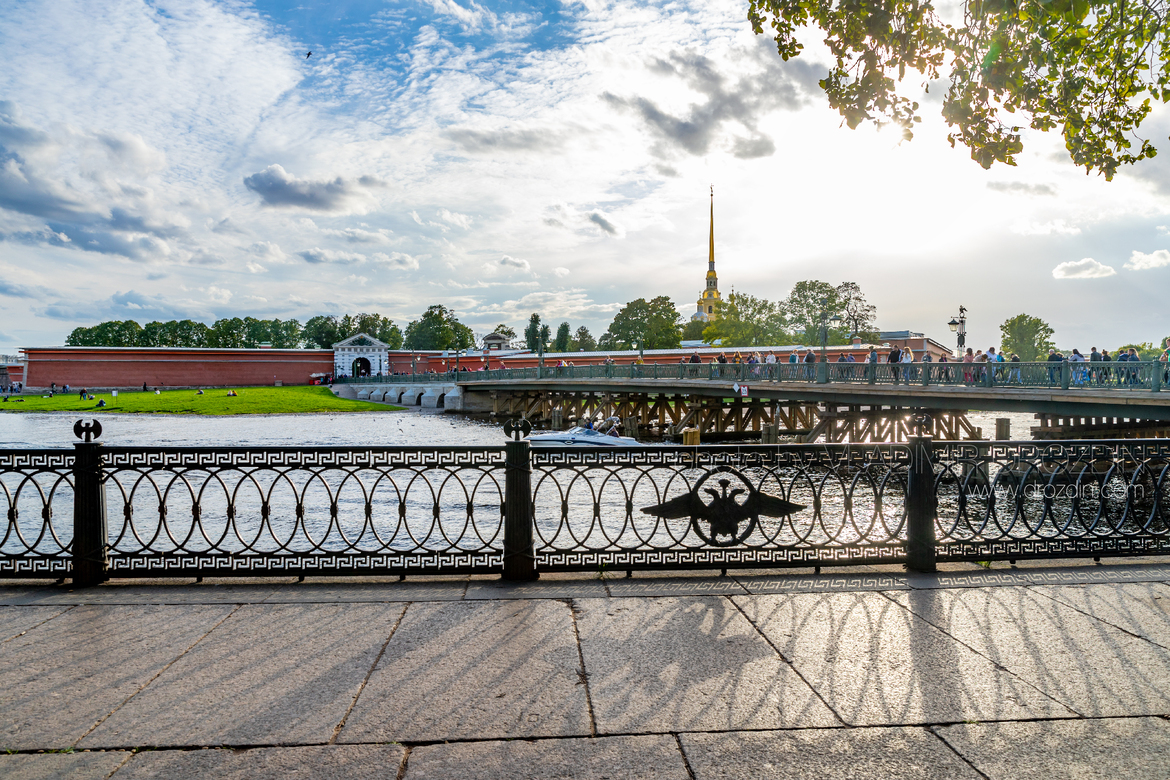 Ioannovskiy bridge and Peter and Paul Fortress 3/ Saint-Petersburg / 2018