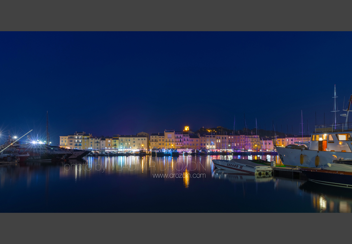 Saint-Tropez at night / France / 2017