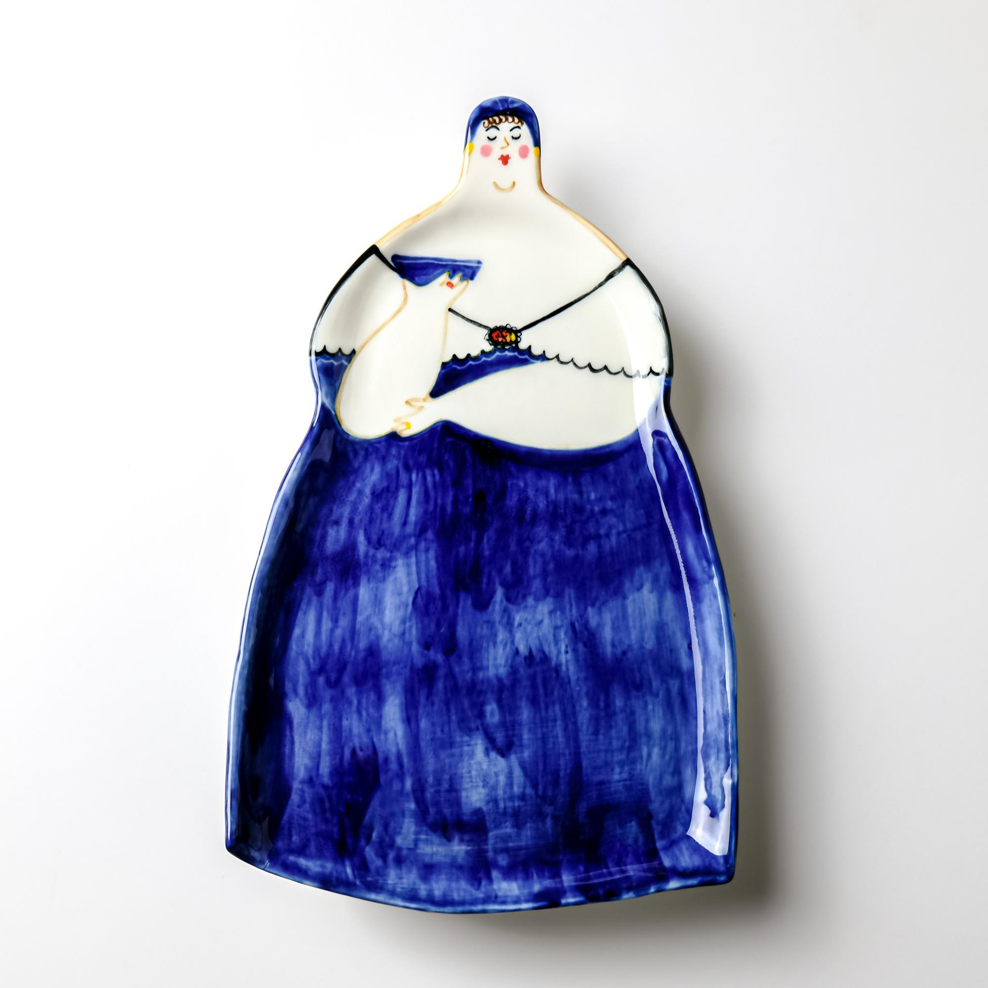 Тарелка КУПЧИХА В СИНЕМ