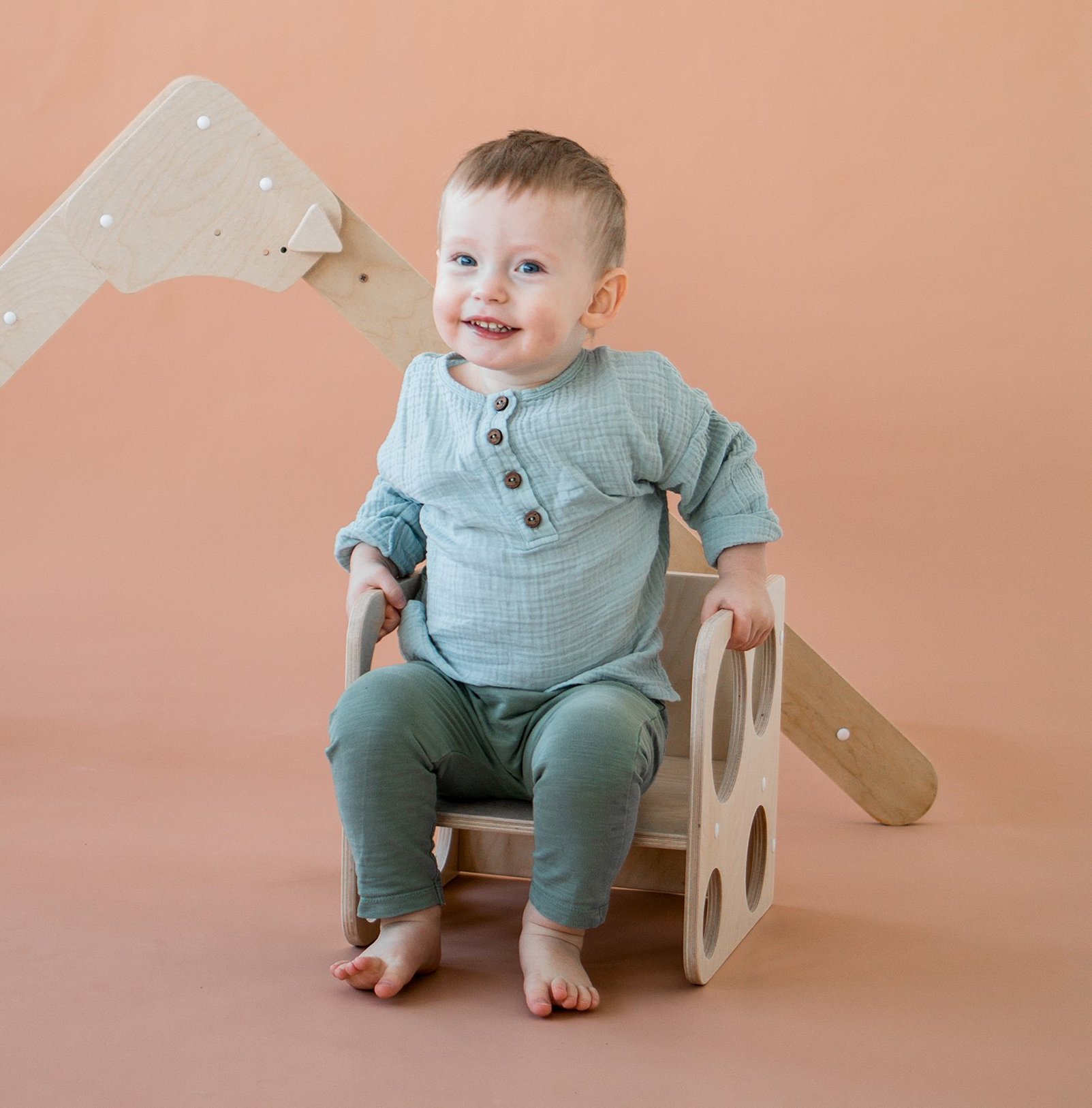 Первый стульчик КОЛО под лаком