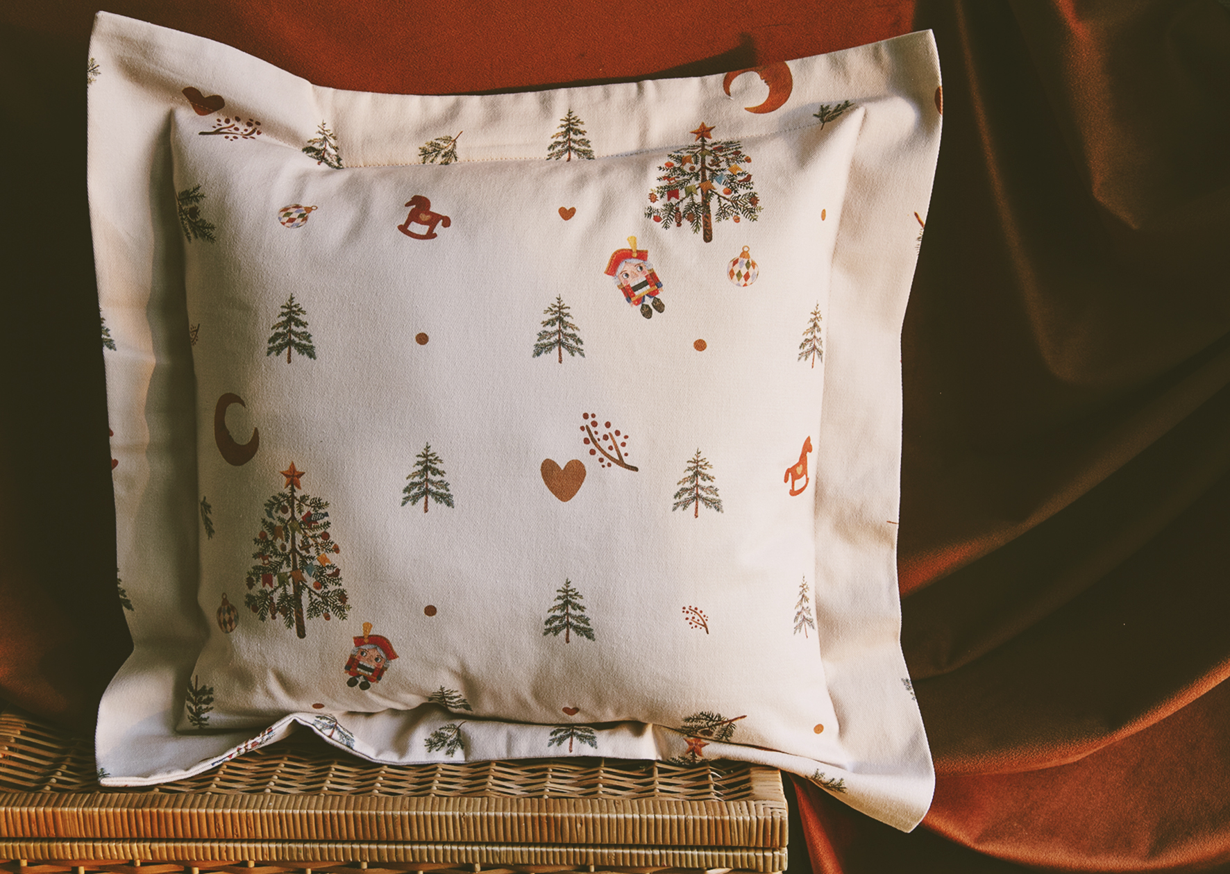 Наволочка "Новогодние заметки" (пастельно-розовый)