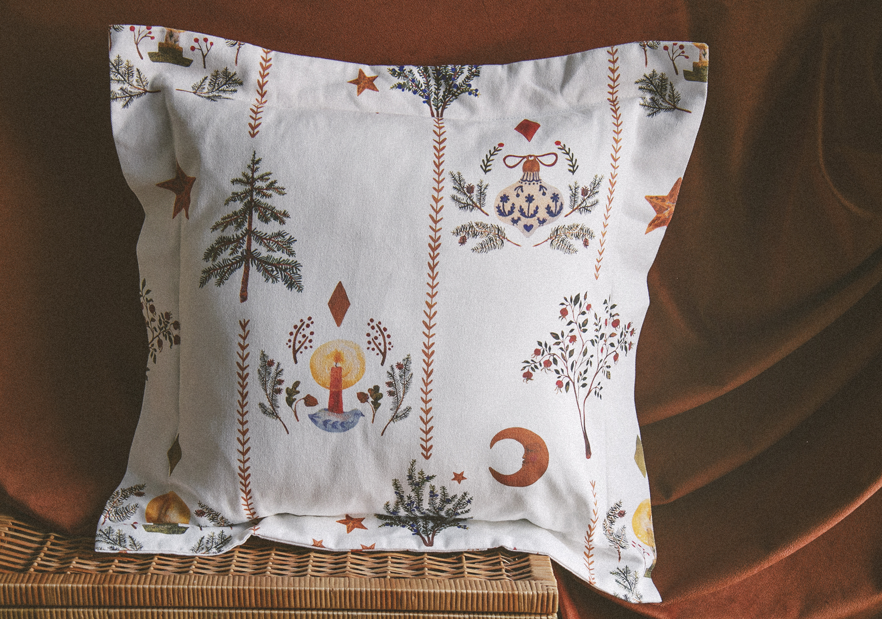 Наволочка "Теплый вечер в декабре" (белый)