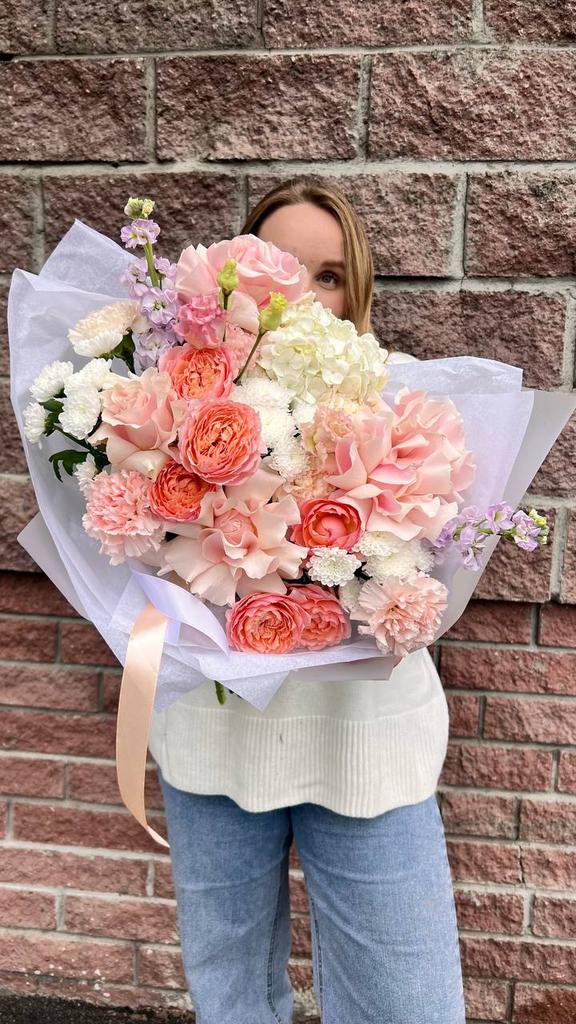 Персиковый