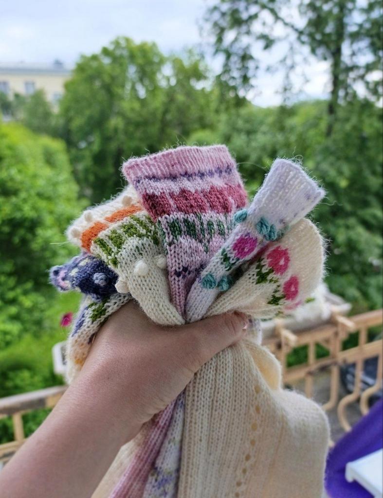 Цветочные носки