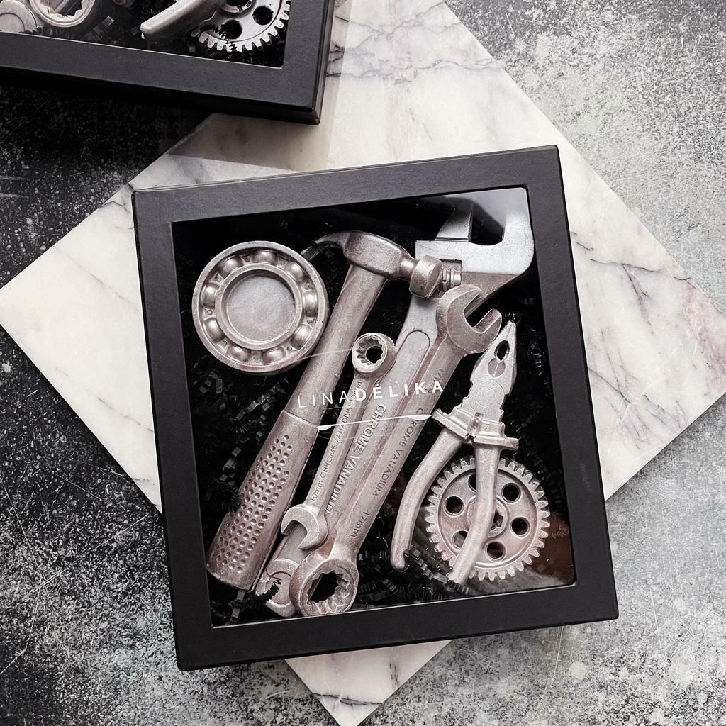 Макси-набор инструментов из молочного шоколада